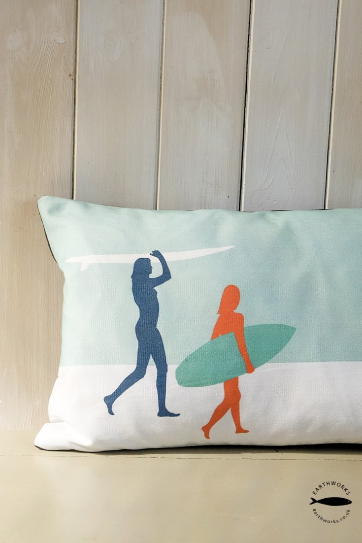 cushion - SURF BLUE on wooden background